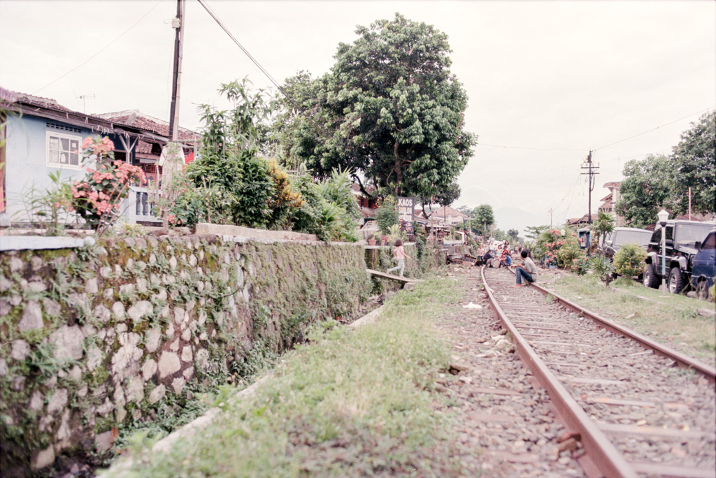 Bahnschienen in Cianjur, Indonesien