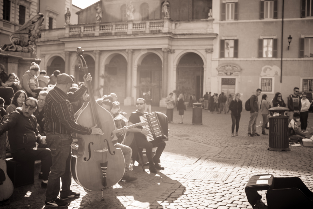 Straßenmusiker in Trastevere, Rom, Italien